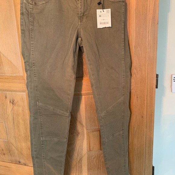 Zara Denim - Stretch Jeans